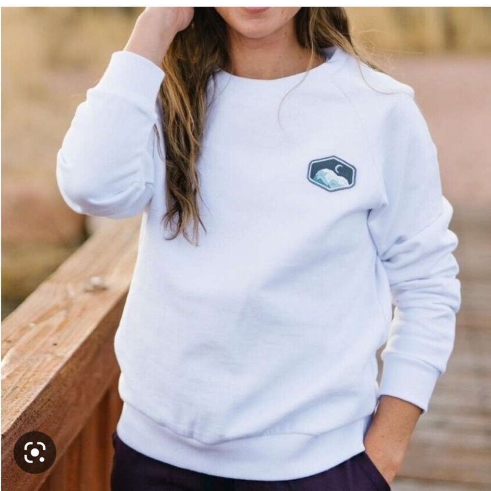 Zyia White Mountain Patch Crewneck Fleece Lined Sweater sz m